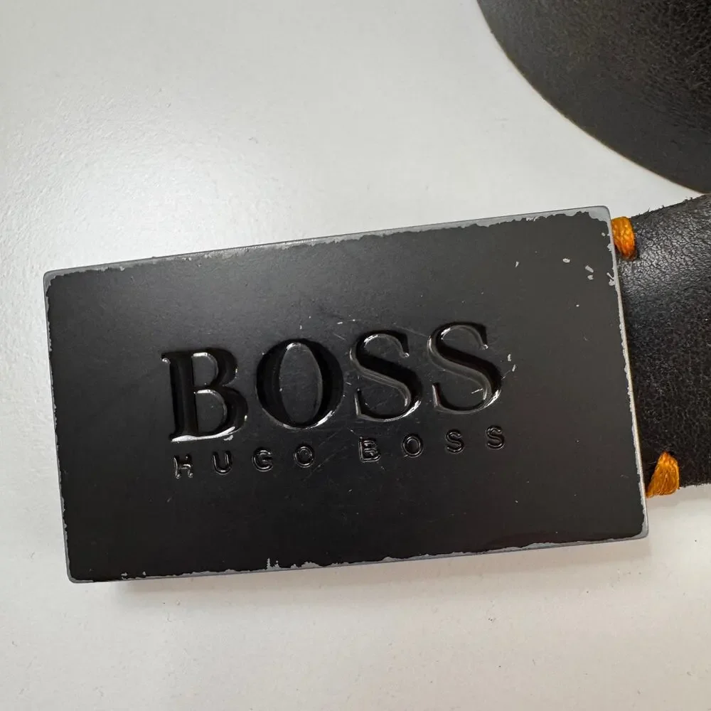 HUGO BOSS Men's Belt Brown Leather Black Matte Plaque Buckle Adjustable USED